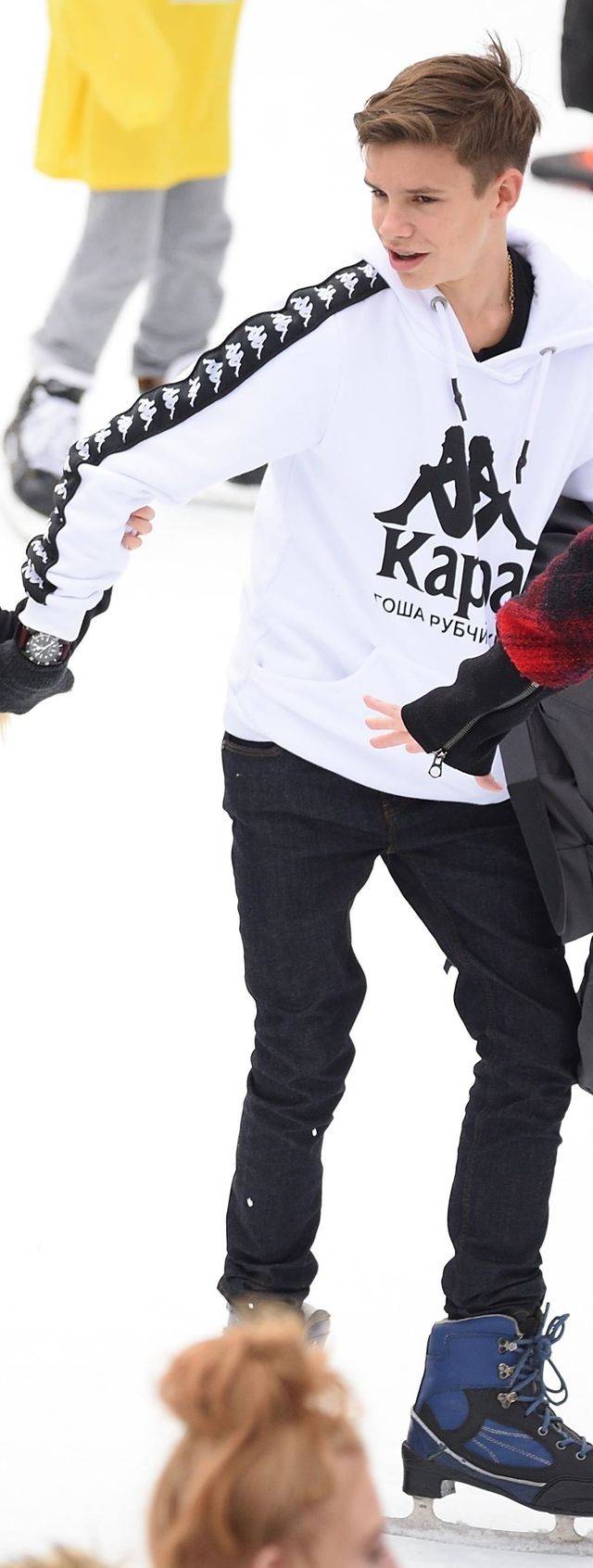 Dzieci Victorii i Davida Beckhamów na ślizgawce