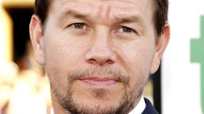Mark Wahlberg modli się do Boga, aby wybaczył mu TĘ rolę