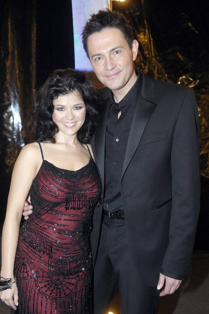 Pamiętacie “Jak oni śpiewają”? Przypominamy stare zdjęcia, dramy i zwycięzców! (FOTO)