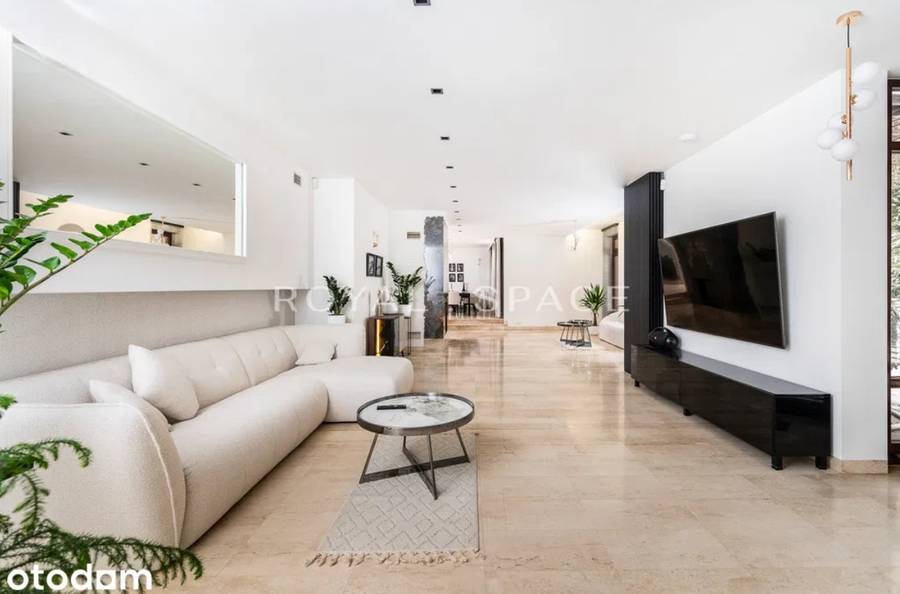 Dom Sylwii Peretti wystawiony na sprzedaż