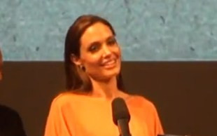 Angelina Jolie gorąco przyjęta w Sarajewie [VIDEO]