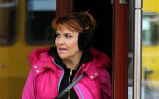 Katarzyna Skrzynecka razi różem (FOTO)