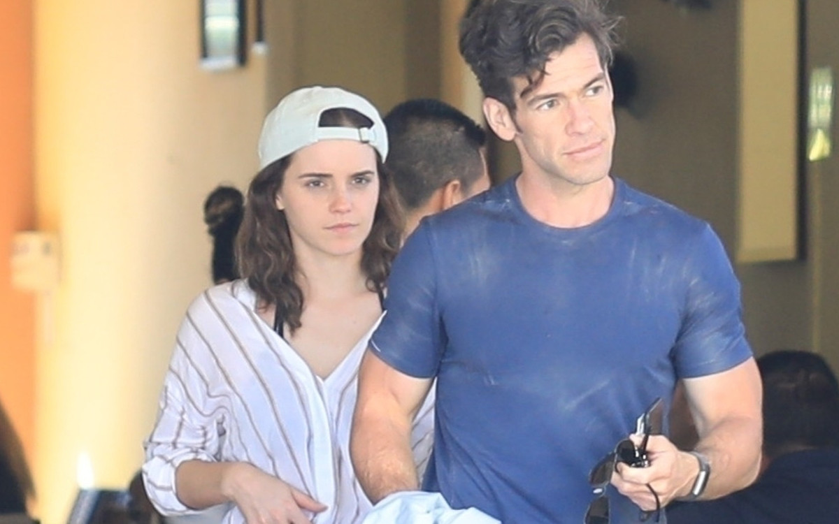 Emma Watson całuje się z nowym chłopakiem, Brendanem Wallacem (EKSKLUZYWNE FOTO)