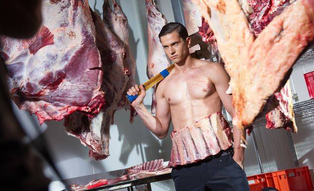 Top Model 4 – Szokująca sesja z mięsem…