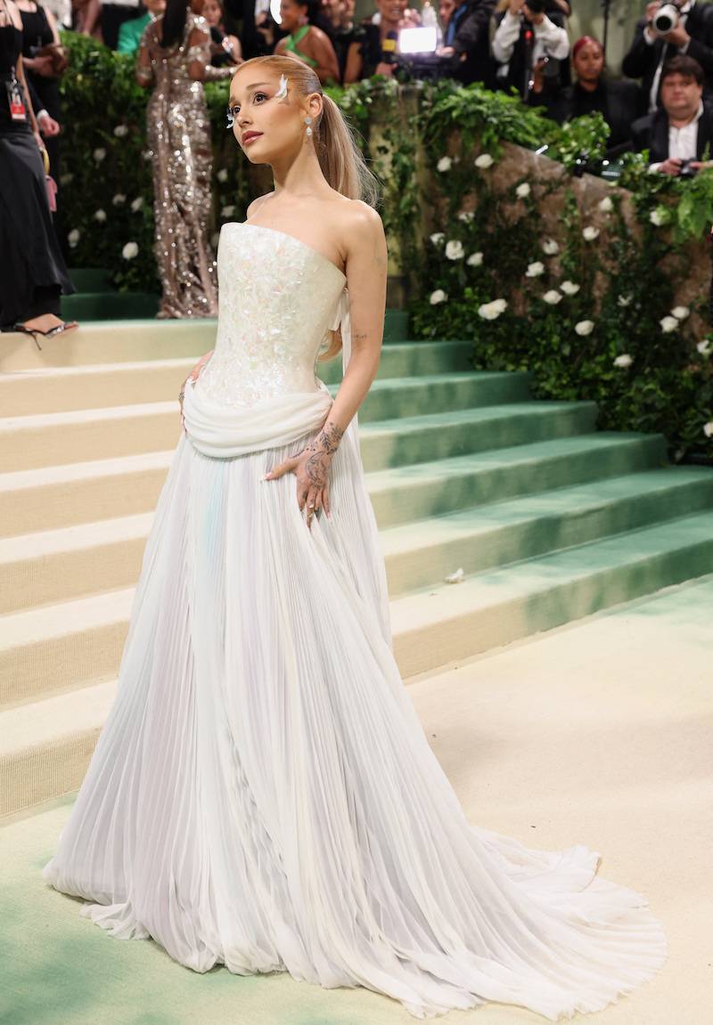 Te gwiazdy podbiły świat! NISKI wzrost to ich przepis na WIELKĄ karierę?! (FOTO)