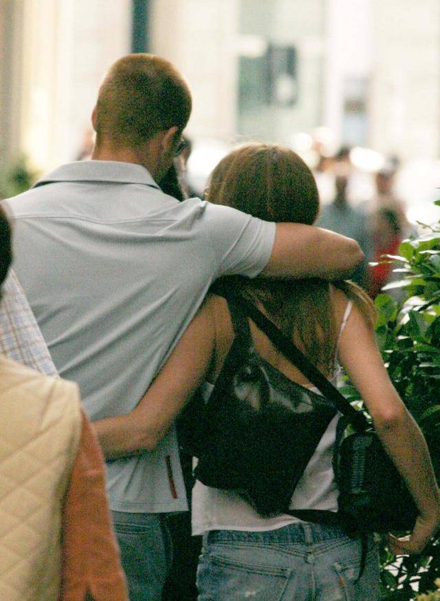 Brad Pitt chce TO powiedzieć Jennifer Aniston