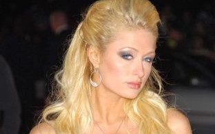 Jak rysuje Paris Hilton?