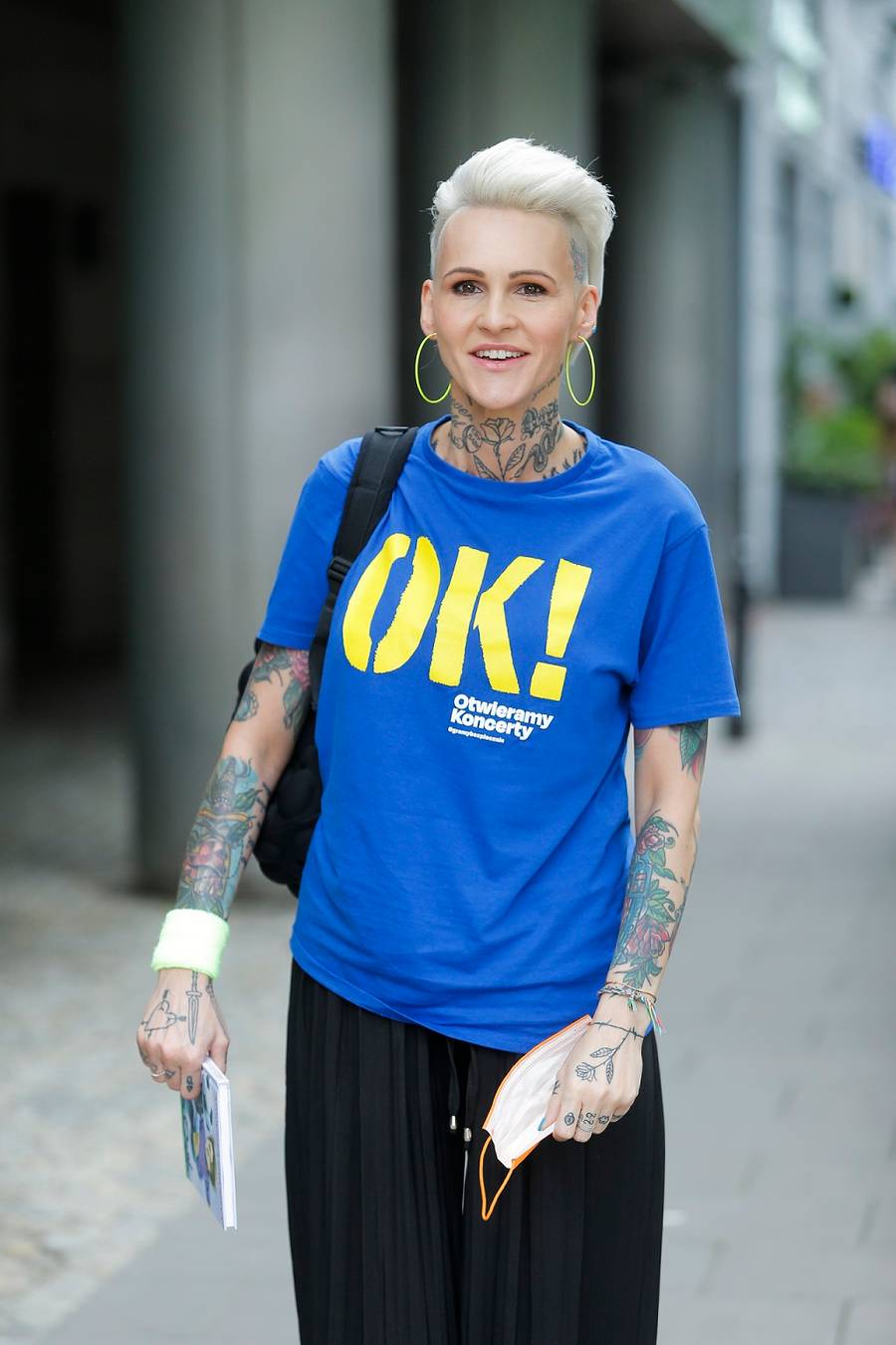 Agnieszka Chylińska w krótkich blond włosach.