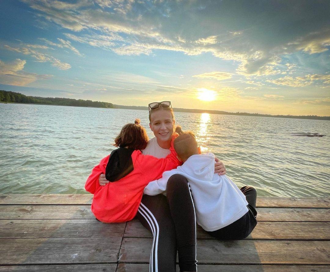 Aneta Zając pokazała synów. Rzadko ich pokazuje. Ale UROŚLI!