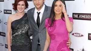 Ashton Kutcher pożyczył Rumer 1 mln dolarów