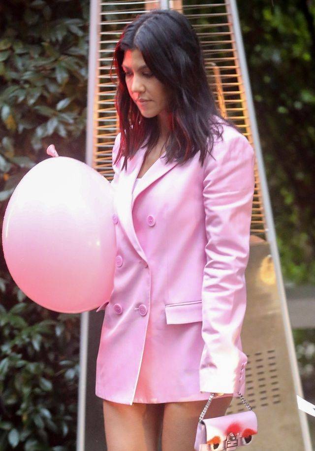 Atak KLONÓW na baby shower Khloe Kardashian