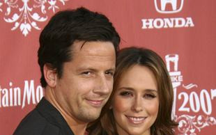 Jennifer Love Hewitt dementuje