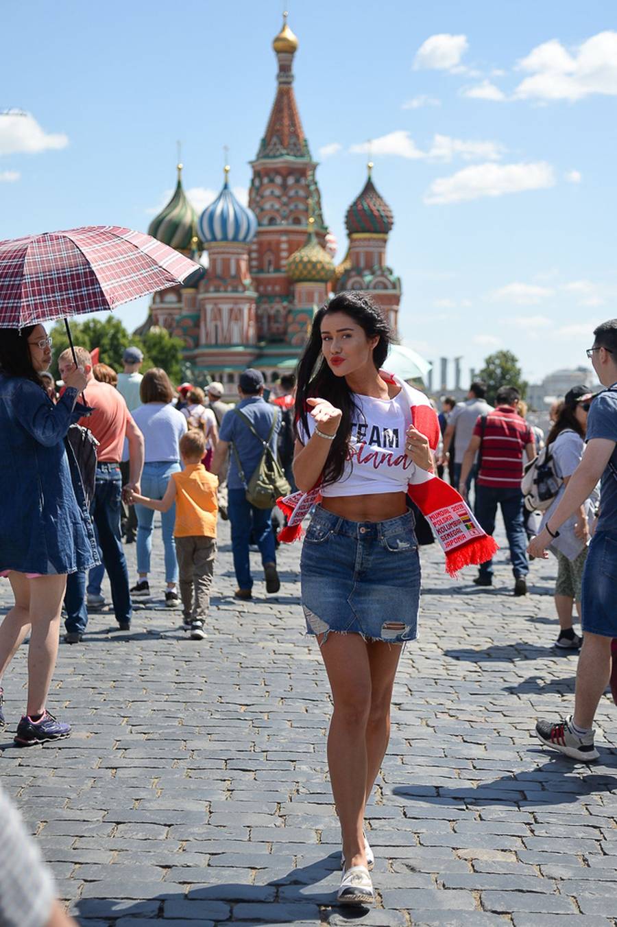 Karolina Emus, Miss Mundialu, kibicuje polskiej drużynie
