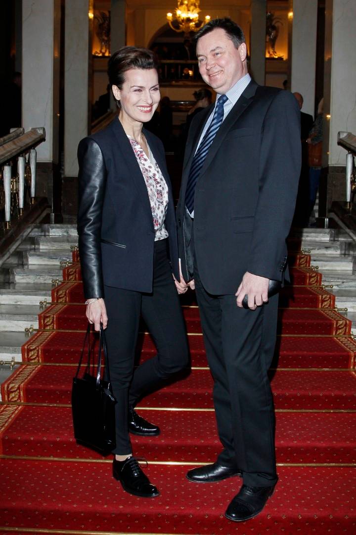 Gdy nie chciała się zgodzić na randkę, przyjechał pod jej dom. Historia miłości Danuty Stenki i Janusza Grzelaka