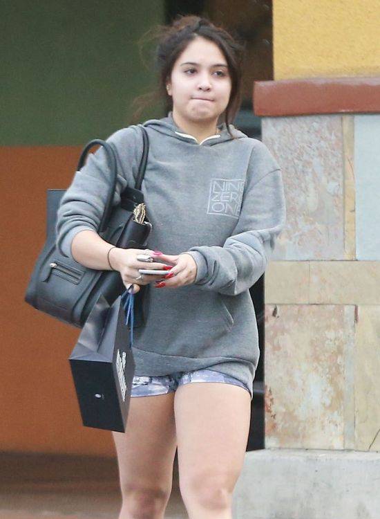 Stella Hudgens – siostra Vanessy. Czy jest podobna do siostry?