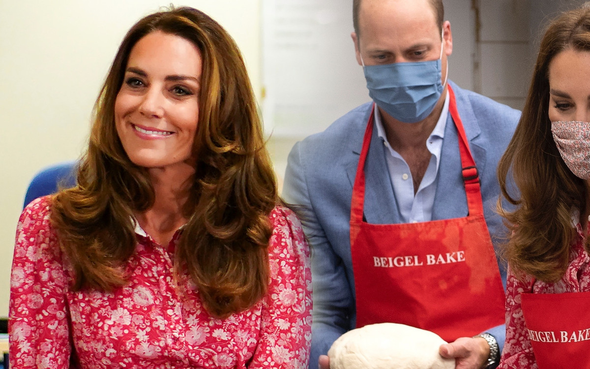 Kate i William odwiedzili piekarnię. Księżna w sukience za 2,5 tysiąca i nowych szpilkach (ZDJĘCIA)
