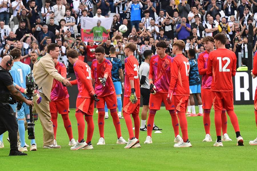 Tak Juventus pożegnał Wojciecha Szczęsnego! Reakcja kibiców wzrusza do łez (ZDJĘCIA)