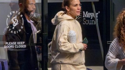 Jennifer Lopez bez makijażu i w dresie. Tak prezentuje się bez “ulepszaczy”