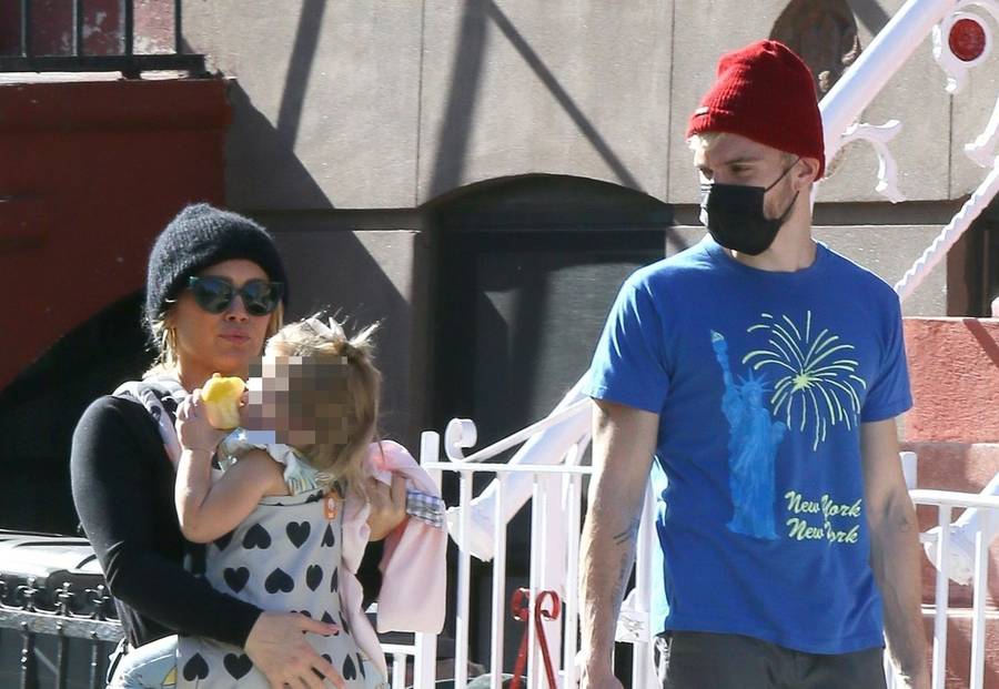 Hilary Duff z mężem i córką