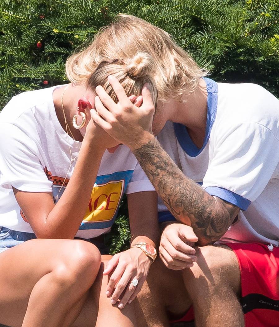 Justin Bieber i Hailey Baldwin PŁACZĄ razem?
