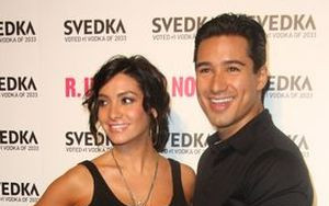 Szczęśliwy (przyszły) tata Mario Lopez (FOTO)