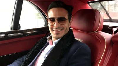 Tak “Oszust z Tindera” zmienił twarz żeby nikt go nie poznał. Jest nagranie