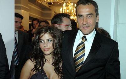 Kolonko broni Weroniki Rosati