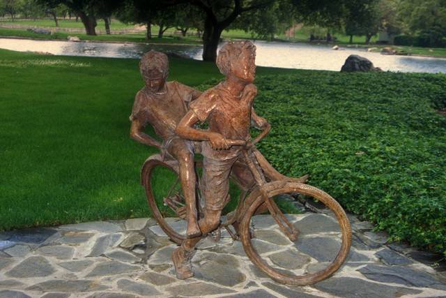 Weszli do posiadłości Michaela Jacksona i zobaczyli NIEZWYKŁE rzeczy