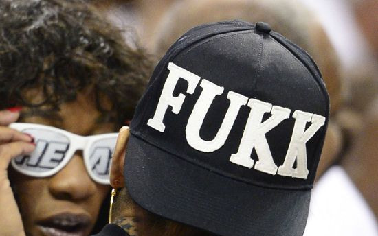 Rihanna na meczu z przyjaciółką