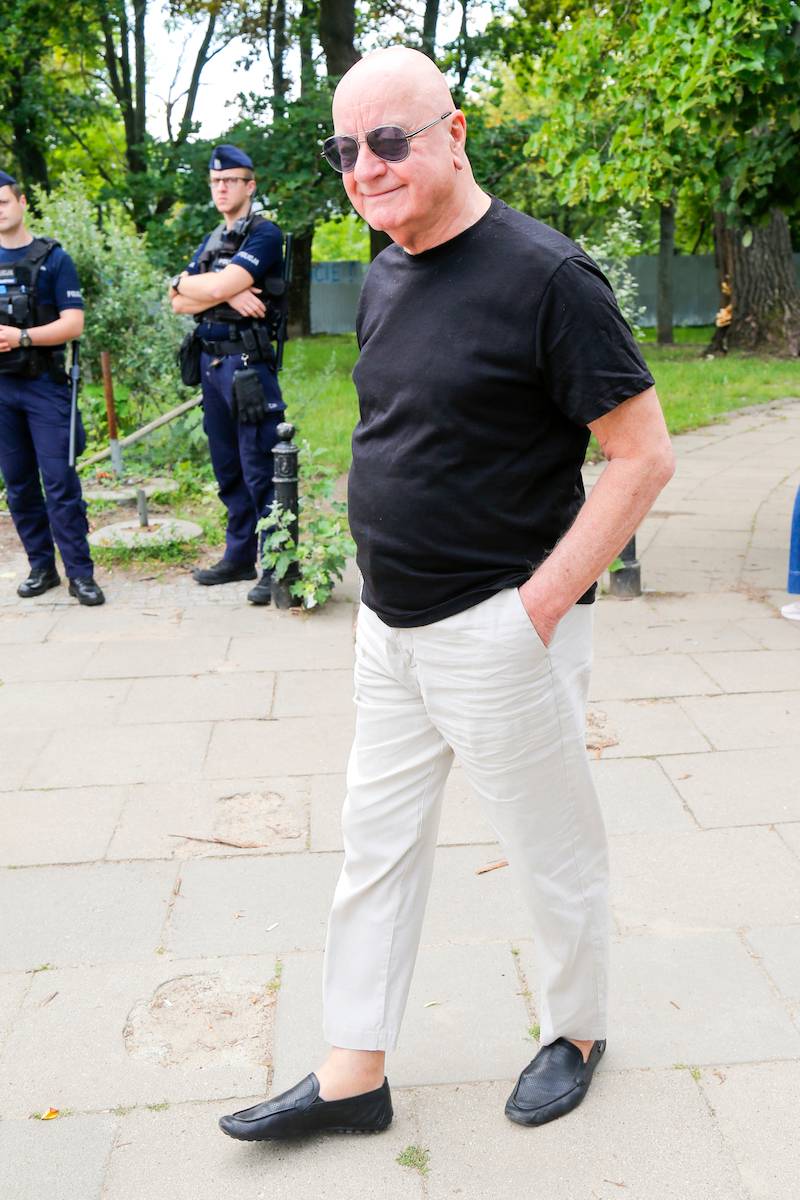 Aktorzy pod Sejmem walczą o swoje prawa: Boczarska, Dereszowska z synem, Agnieszka Grochowska…