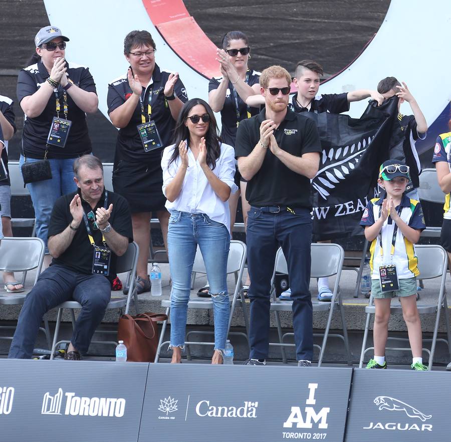 Przyszłej KSIĘŻNEJ NIE WYPADA się tak ubierać? (ZDJĘCIA)