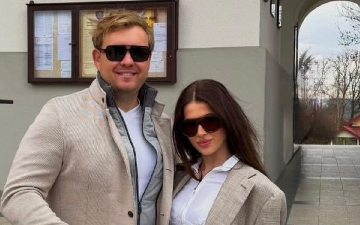 Strój Roxie Węgiel oburzył internautów. Tak poszła do kościoła!