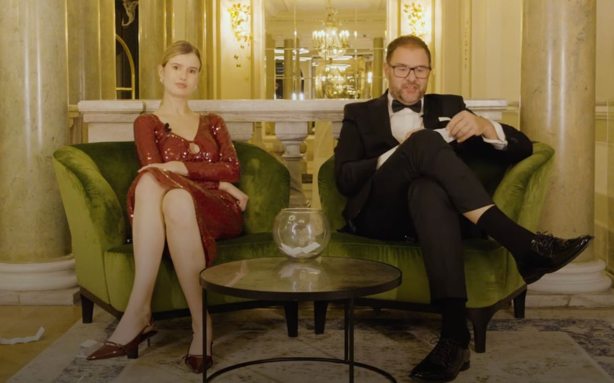 Karolak z córką w niezwykle szczerej i luźnej rozmowie. W pewnym momencie aktor musiał poprawić Lenę