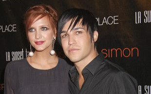 Ashlee Simpson urodzi bliźniaki?