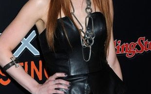 Czy Ashley Simpson ma za sobą wiele operacji plastycznych?