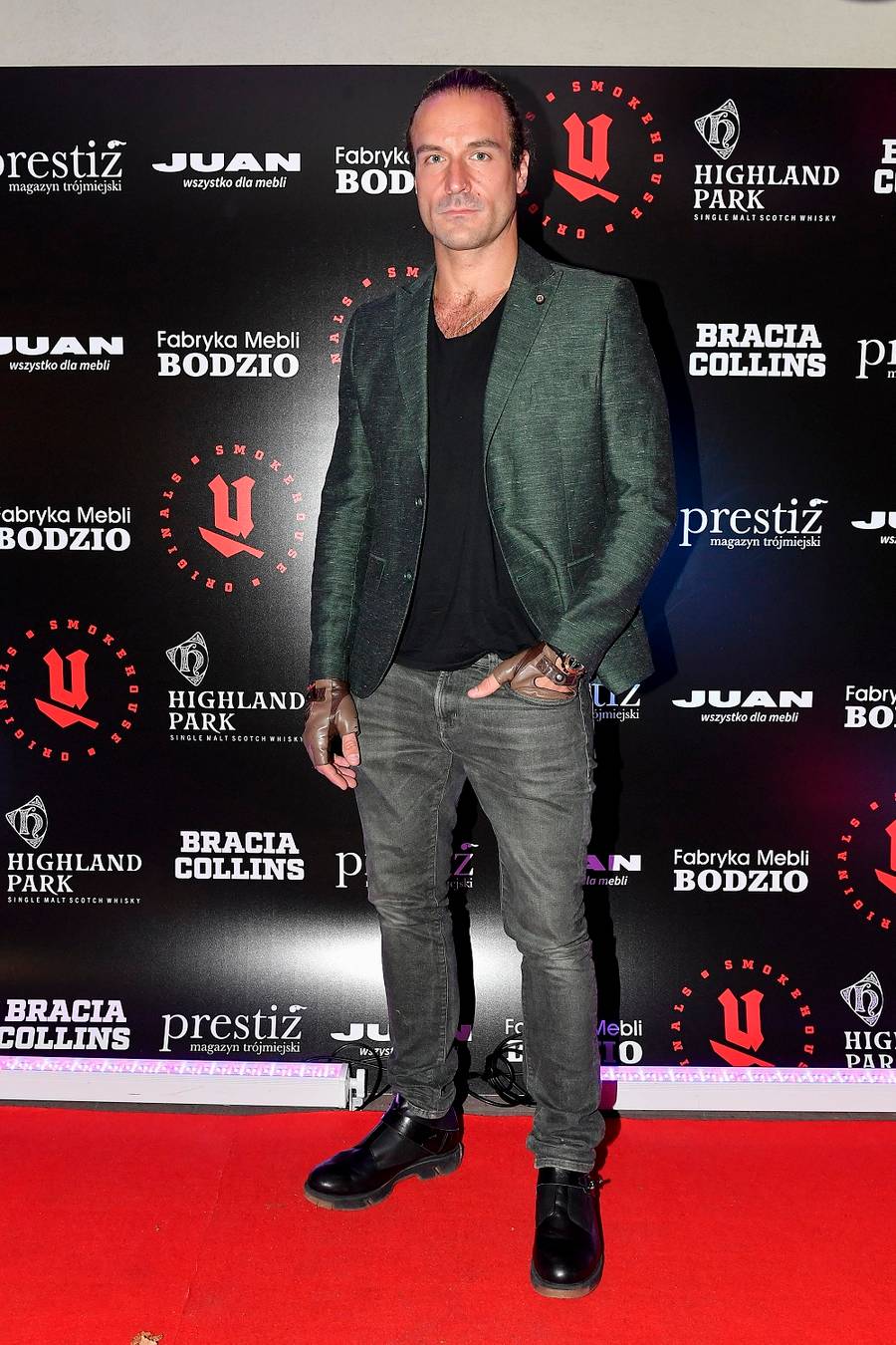 Bracia Collins otworzyli swoją restauracje “uWĘDZONYCH”. Piotr Stramowski pozbył się BRODY!