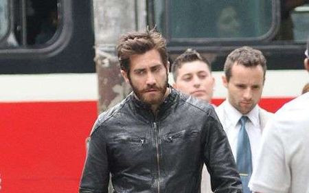 Jake Gyllenhaal na planie filmu Wróg