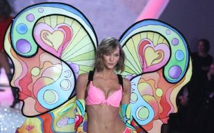 Karlie Kloss podlizuje się Taylor Swift