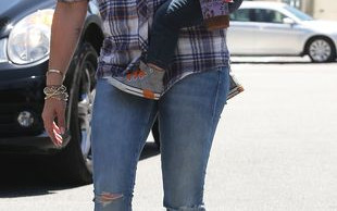 Rodzinne zakupy w wydaniu Hilary Duff (FOTO)