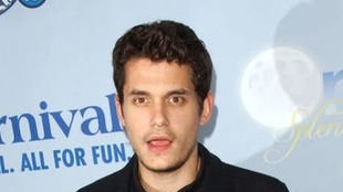 John Mayer krytykuje perfumy sygnowane przez gwiazdy