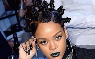 To najbrzydsza fryzura Rihanny? (FOTO)