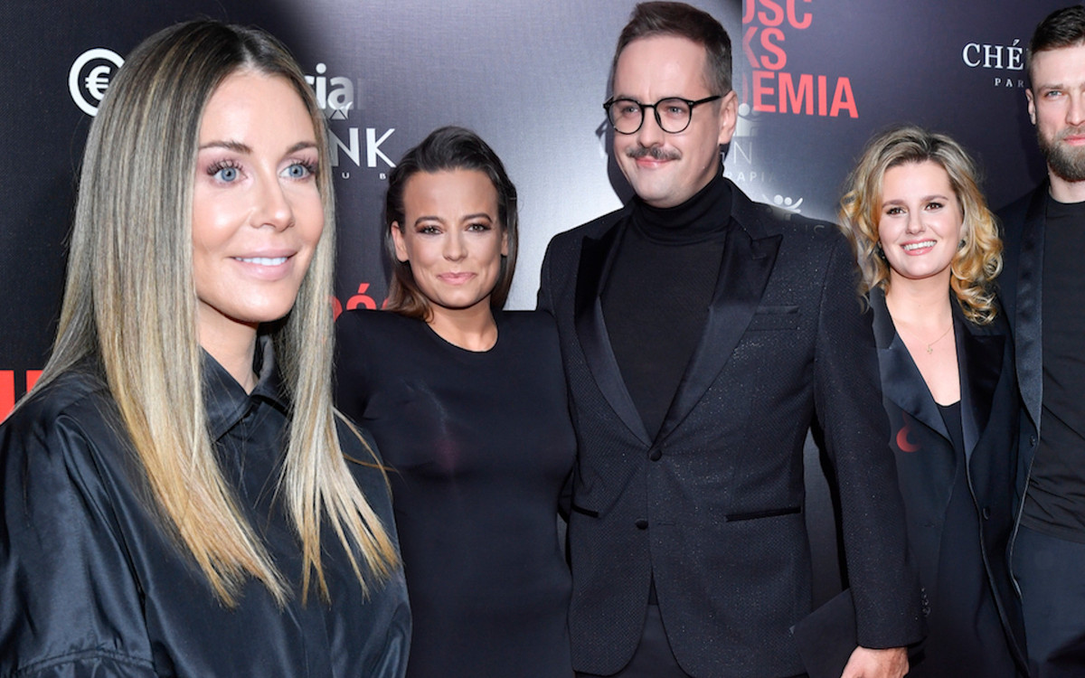 Premiera filmu “Miłość, seks & pandemia”. Anna Mucha z partnerem, Małgorzata Rozenek z Radkiem