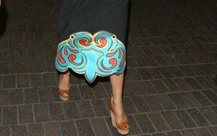 Victoria Beckham w podróży nie stawia na wygodę (FOTO)