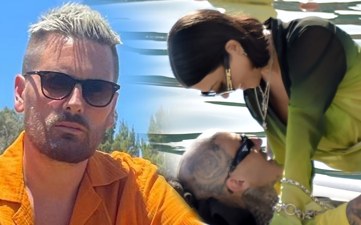 To o te zdjęcia Kourtney i Travisa tak wkurzył się Scott Disick. Dziwicie się?