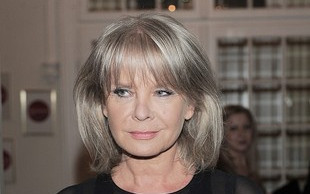 Polska dziennikarka: 56 lat i taki dekolt (FOTO)