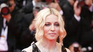 Po co Madonnie hak w suficie?