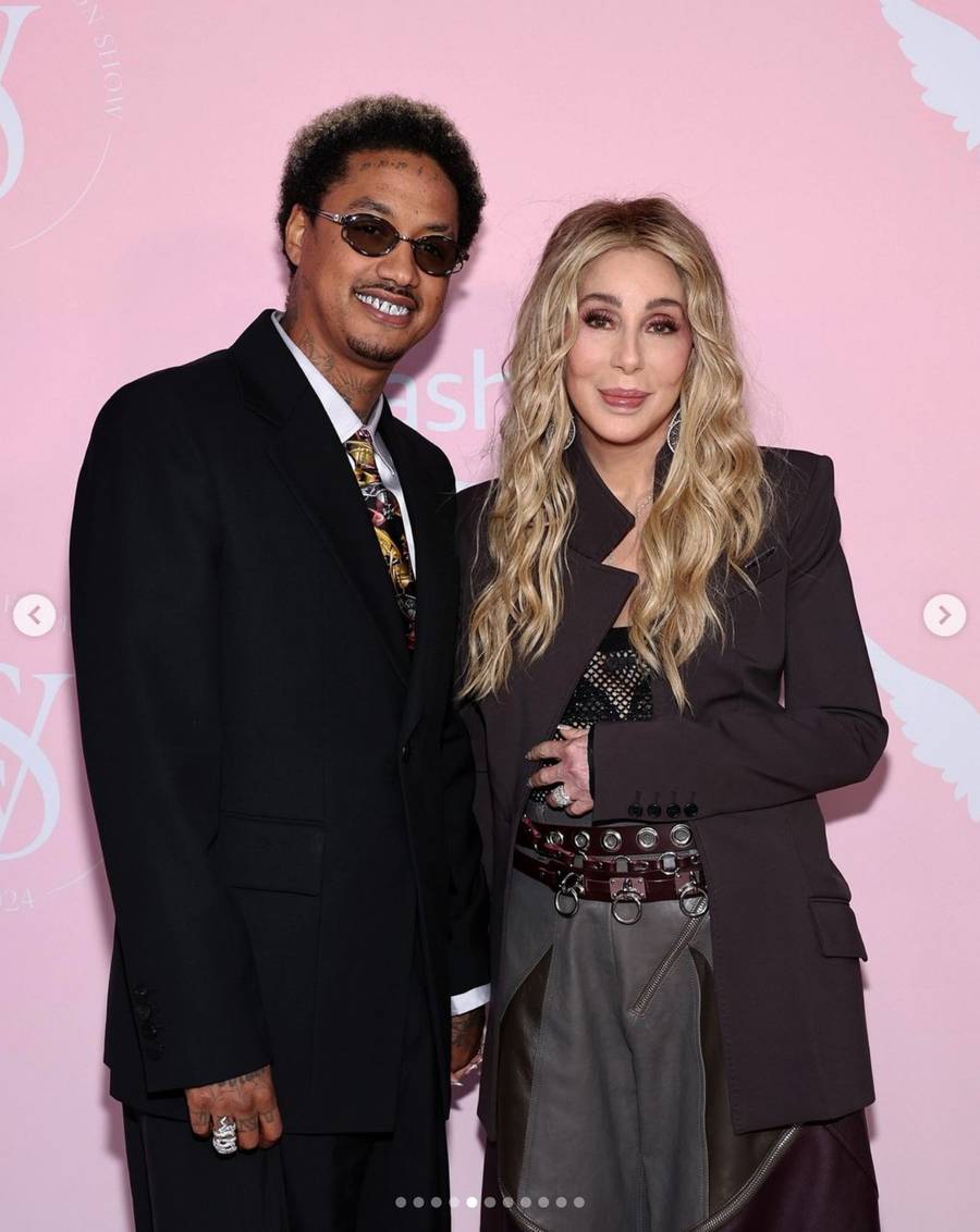 WOW! Cher ze swoim 40 lat młodszym chłopakiem i jego synkiem na czerwonym dywanie (FOTO)