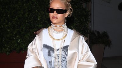 Rihanna łączy 2 różne style. To będzie nowy trend?