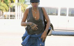 Rihanna dobrze wie, jak nas prowokować (FOTO)