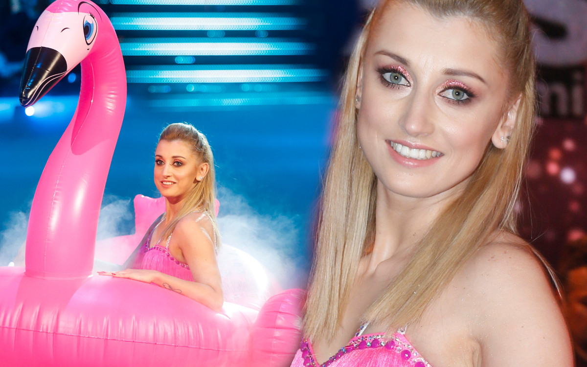 Leniwy dzień Justyny Żyły. Opalała się TOPLESS na dmuchanym materacu